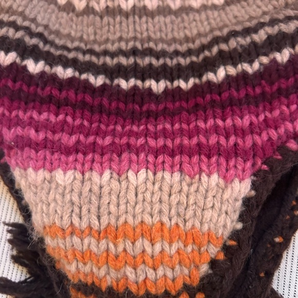 Vintage American Eagle stocking cap with pom-pom and tassels - Picture 7 of 7